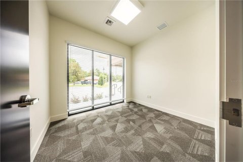 Immobilier commercial à vendre à Longwood, Floride: 634.89 m2 № 2124189 - photo 16