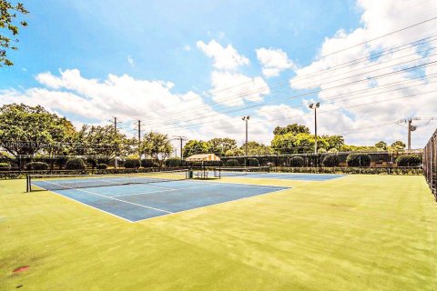 Снять в аренду кондоминиум в Уэст-Палм-Бич, Флорида 2 спальни, 114.83м2, № 1972571 - фото 21