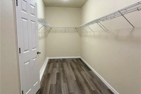 Villa ou maison à louer à Orlando, Floride: 5 chambres, 379.13 m2 № 2120520 - photo 16
