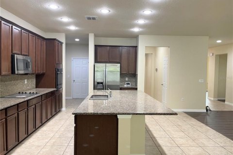 Villa ou maison à louer à Orlando, Floride: 5 chambres, 379.13 m2 № 2120520 - photo 10