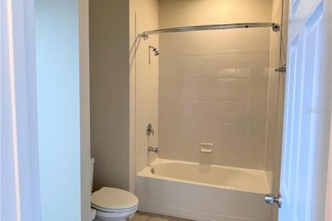 Villa ou maison à louer à Orlando, Floride: 5 chambres, 379.13 m2 № 2120520 - photo 23
