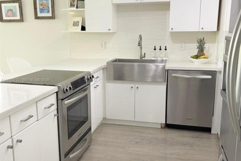 Apartamento en alquiler en Key Biscayne, Florida, 2 dormitorios, 134.71 m2 № 2051058 - foto 10