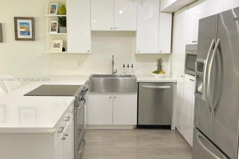 Apartamento en alquiler en Key Biscayne, Florida, 2 dormitorios, 134.71 m2 № 2051058 - foto 12