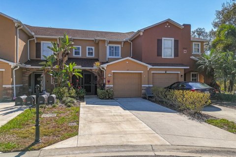 Townhouse in BAYSHORE COMMONS in North Fort Myers, Florida 2 bedrooms, 124.49 sq.m. № 2097685 - photo 17