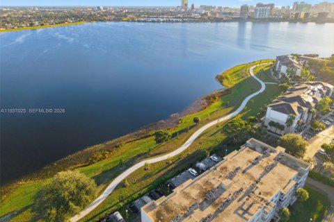 Купить кондоминиум в Уэст-Палм-Бич, Флорида 1 спальня, 65.4м2, № 1997512 - фото 13