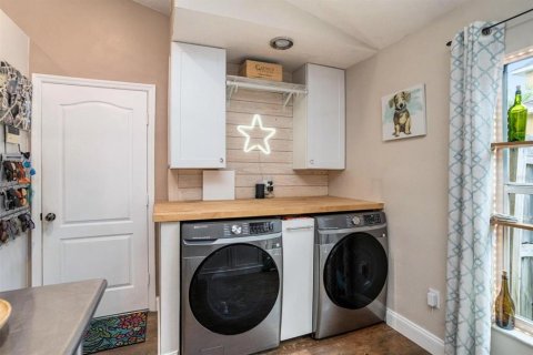 Casa en venta en Wesley Chapel, Florida, 4 dormitorios, 171.31 m2 № 1914889 - foto 25