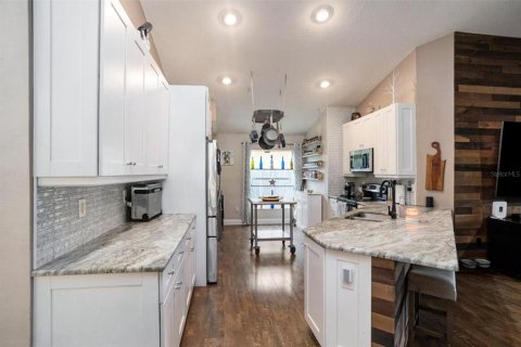 Casa en venta en Wesley Chapel, Florida, 4 dormitorios, 171.31 m2 № 1914889 - foto 10