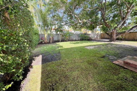 Casa en venta en North Bay Village, Florida, 3 dormitorios, 128.86 m2 № 1839209 - foto 22