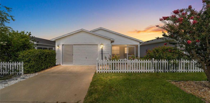 Casa en The Villages, Florida 2 dormitorios, 104.14 m2 № 1253260