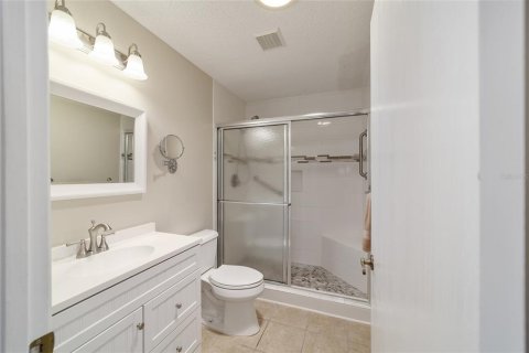 House in The Villages, Florida 2 bedrooms, 104.14 sq.m. № 1253260 - photo 27
