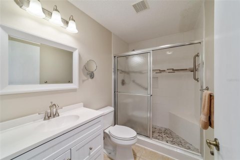 House in The Villages, Florida 2 bedrooms, 104.14 sq.m. № 1253260 - photo 28
