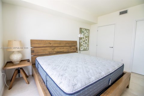 Copropriété à louer à Fort Lauderdale, Floride: 1 chambre, 76.74 m2 № 2169120 - photo 5
