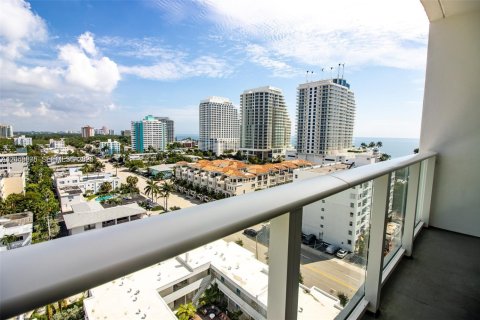 Copropriété à louer à Fort Lauderdale, Floride: 1 chambre, 76.74 m2 № 2169120 - photo 3