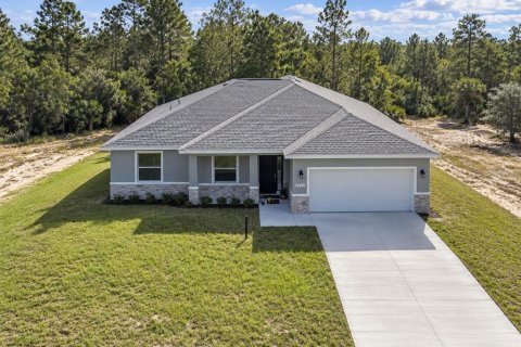 Villa ou maison à Dunnellon, Floride 4 chambres, 178.47 m2 № 2337298