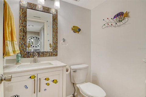 Condo in Longboat Key, Florida, 1 bedroom  № 1856321 - photo 17