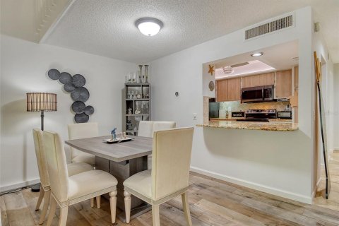 Condo in Longboat Key, Florida, 1 bedroom  № 1856321 - photo 13