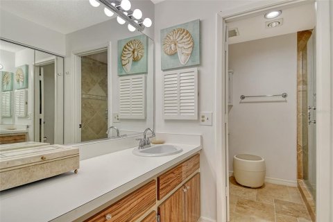 Condo in Longboat Key, Florida, 1 bedroom  № 1856321 - photo 24