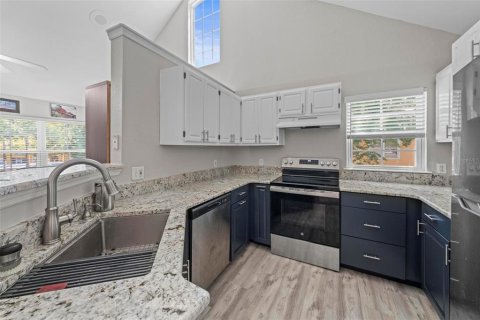 Condo in Orlando, Florida, 2 bedrooms  № 1884934 - photo 6