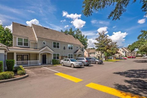 Condo in Orlando, Florida, 2 bedrooms  № 1884934 - photo 2