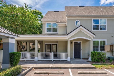 Condo in Orlando, Florida, 2 bedrooms  № 1884934 - photo 1