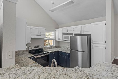 Condo in Orlando, Florida, 2 bedrooms  № 1884934 - photo 4