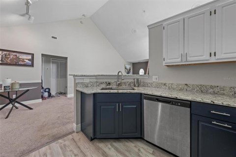 Condo in Orlando, Florida, 2 bedrooms  № 1884934 - photo 8