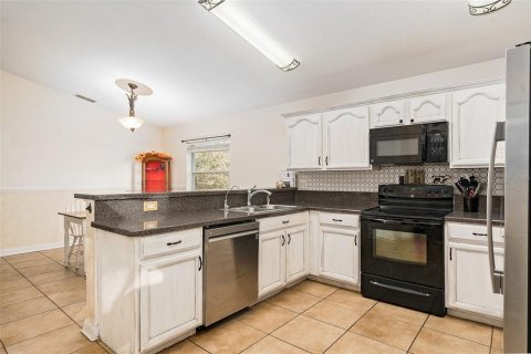 House in Winter Haven, Florida 3 bedrooms, 148.27 sq.m. № 1543088 - photo 4
