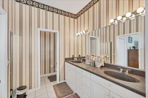 Купить виллу или дом в Норт-Порт, Флорида 5 комнат, 154.4м2, № 1798520 - фото 24