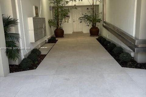 Copropriété à louer à Key Biscayne, Floride: 2 chambres, 89.56 m2 № 2050523 - photo 2