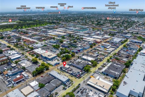 Commercial property in Hialeah, Florida № 1871568 - photo 7