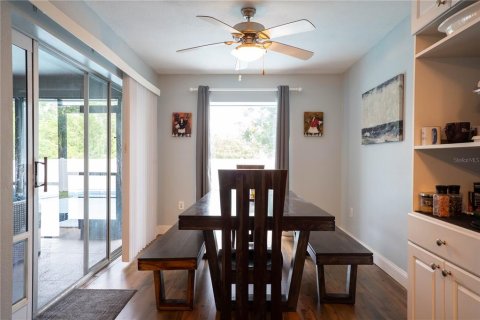 House in Port Charlotte, Florida 2 bedrooms, 132.94 sq.m. № 1777013 - photo 10