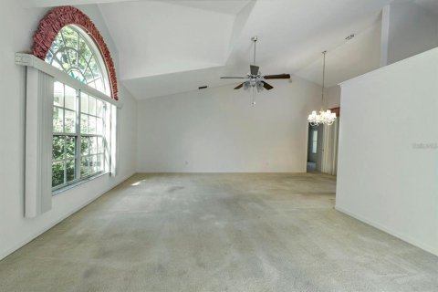 House in Eustis, Florida 3 bedrooms, 184.04 sq.m. № 1392950 - photo 8