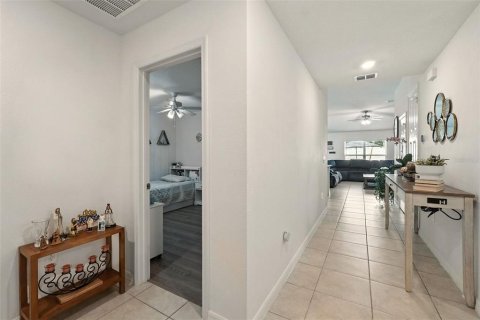 Casa en venta en Kissimmee, Florida, 4 dormitorios, 161.28 m2 № 1832802 - foto 3