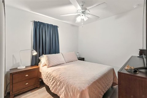 Casa en venta en Kissimmee, Florida, 4 dormitorios, 161.28 m2 № 1832802 - foto 24