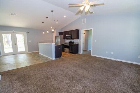 House in Ocala, Florida 4 bedrooms, 136.75 sq.m. № 1816816 - photo 4