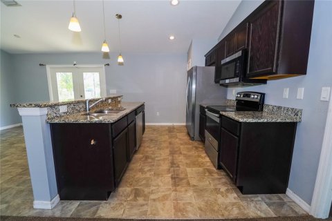 House in Ocala, Florida 4 bedrooms, 136.75 sq.m. № 1816816 - photo 12