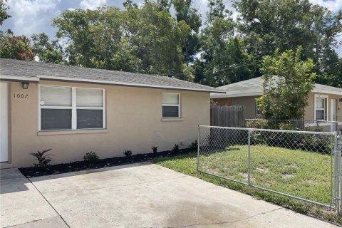 House in Bradenton, Florida 5 bedrooms, 131.55 sq.m. № 1879781 - photo 1