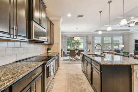House in Wesley Chapel, Florida 4 bedrooms, 296.27 sq.m. № 1838460 - photo 24