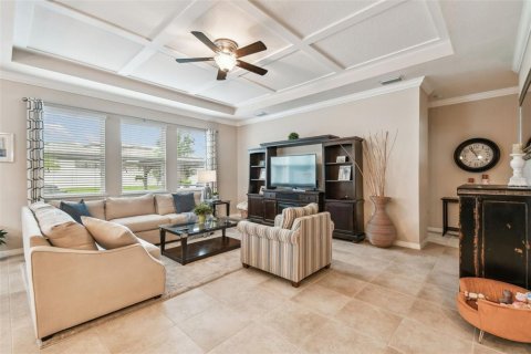 House in Wesley Chapel, Florida 4 bedrooms, 296.27 sq.m. № 1838460 - photo 13