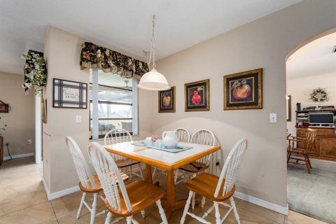Casa en venta en Port Richey, Florida, 2 dormitorios, 140.28 m2 № 1826548 - foto 9
