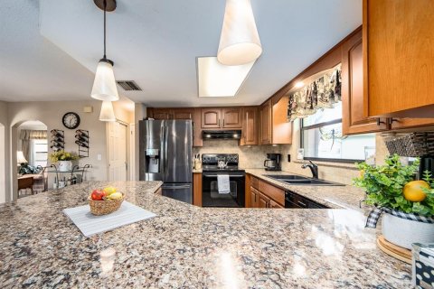 Casa en venta en Port Richey, Florida, 2 dormitorios, 140.28 m2 № 1826548 - foto 11