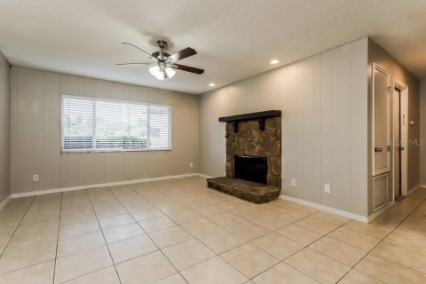 Villa ou maison à louer à Seffner, Floride: 4 chambres, 179.95 m2 № 2427500 - photo 8