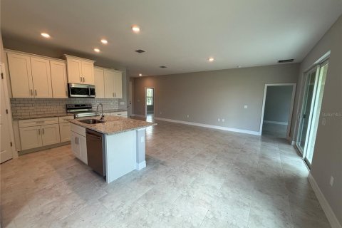 House in Port Charlotte, Florida 3 bedrooms, 150.04 sq.m. № 2141266 - photo 7
