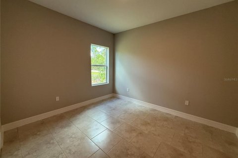 House in Port Charlotte, Florida 3 bedrooms, 150.04 sq.m. № 2141266 - photo 15