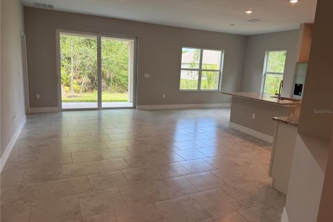 House in Port Charlotte, Florida 3 bedrooms, 150.04 sq.m. № 2141266 - photo 3
