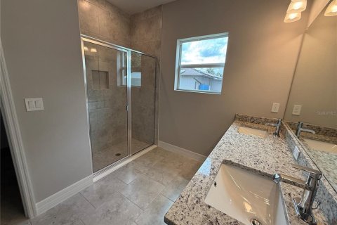 House in Port Charlotte, Florida 3 bedrooms, 150.04 sq.m. № 2141266 - photo 10