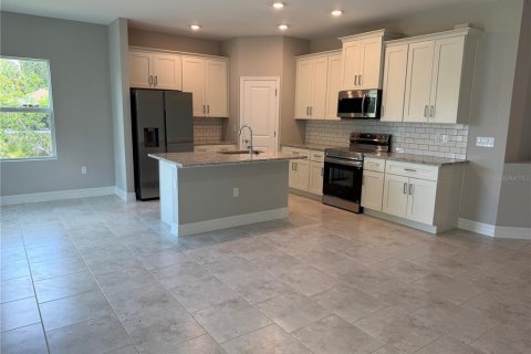 House in Port Charlotte, Florida 3 bedrooms, 150.04 sq.m. № 2141266 - photo 5