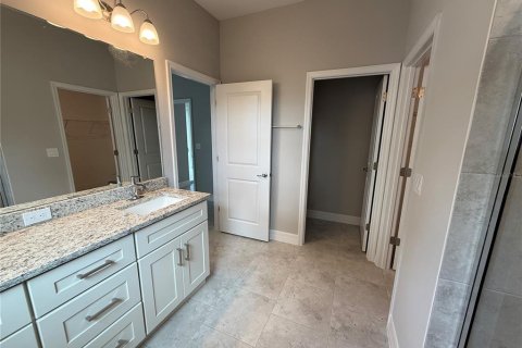 House in Port Charlotte, Florida 3 bedrooms, 150.04 sq.m. № 2141266 - photo 13