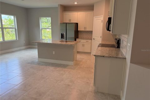 House in Port Charlotte, Florida 3 bedrooms, 150.04 sq.m. № 2141266 - photo 4