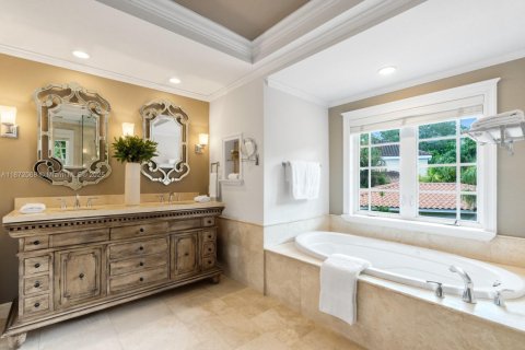 Villa ou maison à vendre à Coral Gables, Floride: 4 chambres, 326.37 m2 № 1932596 - photo 25